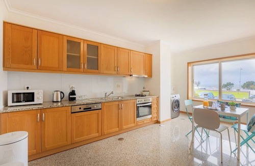 Sao Felix Da Marinha Apartment | São Félix Seaside Oasis