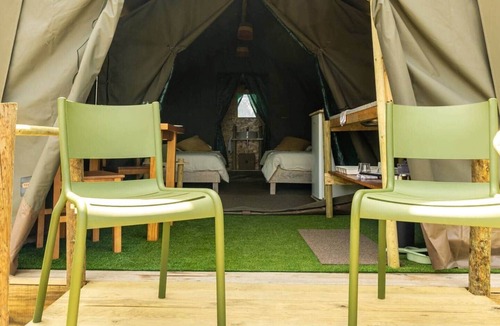Ventosa RV Rental | Safari Glamping Portugal Lion