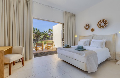 Salgados Villa | Salgados Beach Villa