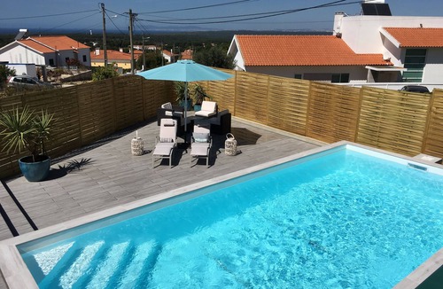 Castelo House | Sea and Mountains Tranquility