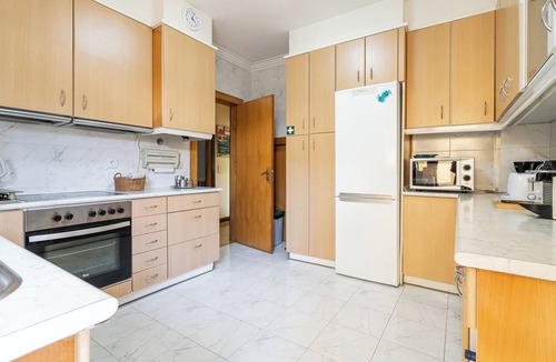 Esposende House | Seabreeze Villa in Esposende – Pool, 100m to the Sea, Sleeps 10