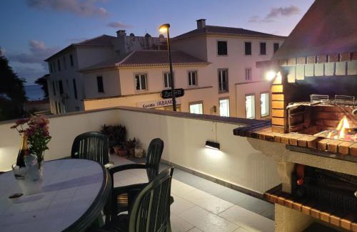Vila Baleira Apartment | SeaView