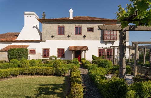 Seixas House | Secular manorial house, unique, on the river Minho