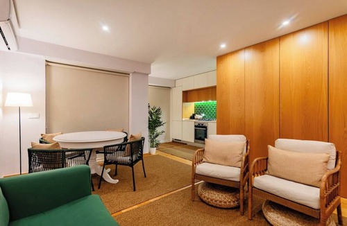 Sao Joao de Deus Apartment | @ShôLubi - Charming, Quiet & Cozy!