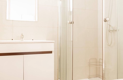 Arco da Calheta Cottage | Skyline Villas Room - Isolated room with private bathroom