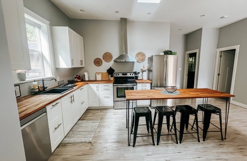 Otter Point House | Sooke BnB. The Otter Point Getaway. Relax & Rejuvenate in Nature. 5min to Sooke.