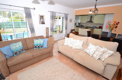 Tavira Villa | Spacious 4 Bedroom Villa with Private Pool, Walking distance to Tavira town