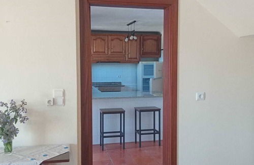 Seixas Cottage | Spacious Family Home with a Garden Near the Beach, River, and Spain