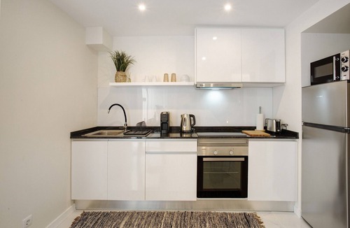 Imaculado Coracao de Maria Apartment | Studio Apartment '02' Shared Garden and Wi-Fi Access in Funchal