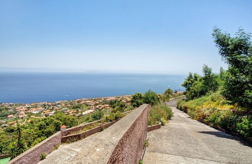 Gaula Apartment | Studio Apartment 'Casa Belavista' with Sea View, Wi-Fi & Air Conditioning
