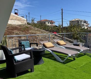Canhas Apartment | Studio privado com vista mar e montanha