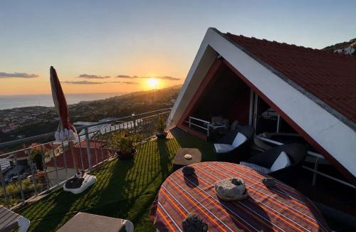 Canhas Apartment | Studio privado com vista mar e montanha