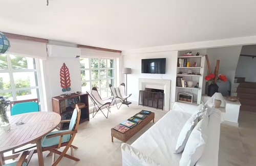 Azenhas do Mar House | Stunning Sea View in Azenhas do Mar Unique Stay