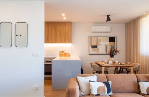 Leca da Palmeira Apartment | Stylish 2BR in Leça w/AC by LovelyStay