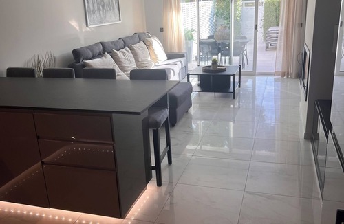 Vale do Garrao House | Stylish Vale do Garrão Townhouse, Sleeps 6 Near Beach, and Golf