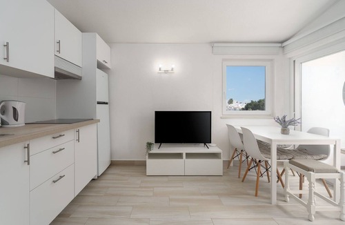 Areias de Sao Joao Apartment | Sunny Albufeira - 5min to the beach by LovelyStay