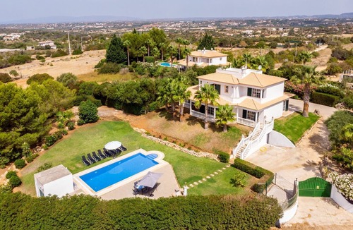 Silves Villa | Super Algarve Villa | 4 Bedrooms | Casa dos Sonhos | Pool Table