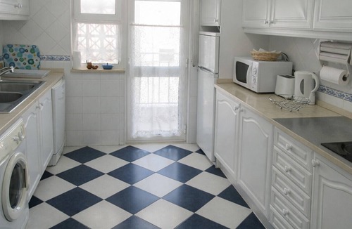Areias de Sao Joao Condo | T2 Cond. Privado A/C. piscinas, praia a 500m