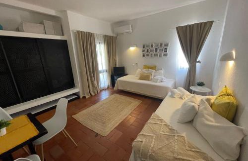 Santa Luzia Apartment | Tavira Terrace&Pool 255 AC Studio