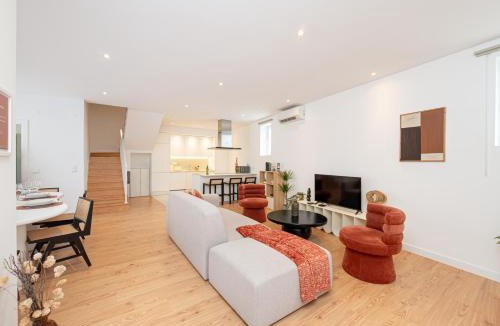 Alfama Apartment | Terracotta Duplex - Cozy Stay for Families & Friends