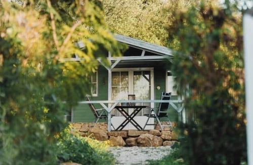 Olhao Apartment | The Hideout - Green Haven cottage with pool