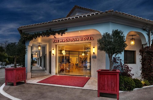 Almancil Hotel | The Magnolia Hotel