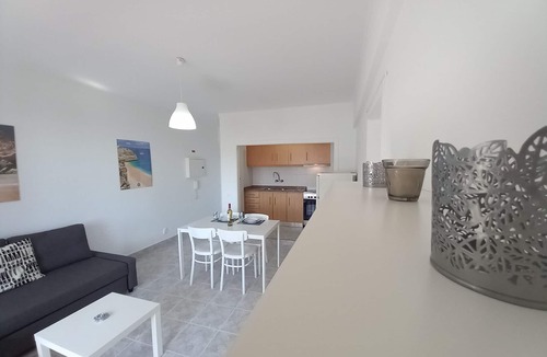 Cavacos Apartment | TORRE AZUL- Magnificent Sunset, Wifi, 20 m from the Beach