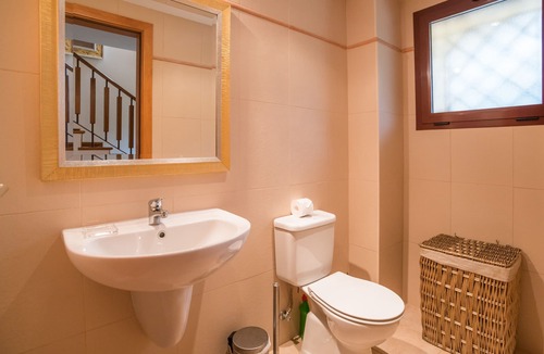 Almancil House | Traditional Townhouse in Vila Sol by Ideal Homes