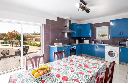 Sao Bernardino Apartment | Tulip - SilverCoast Apartments