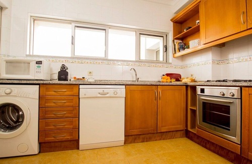 Aveiro Apartment | Turmhaus mit freier Garage by Interhome