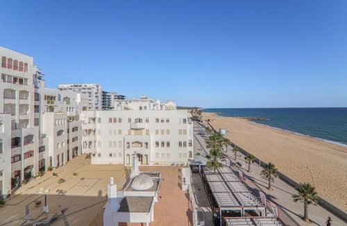 Cavacos Apartment | Vacation Apartment "Atlântida T1" with Sea View, Wi-Fi, A/C & Terrace; Parking Available on Street