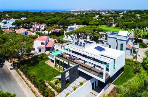 Vale do Lobo Villa | Vale do Lobo Sky Villa by Homing