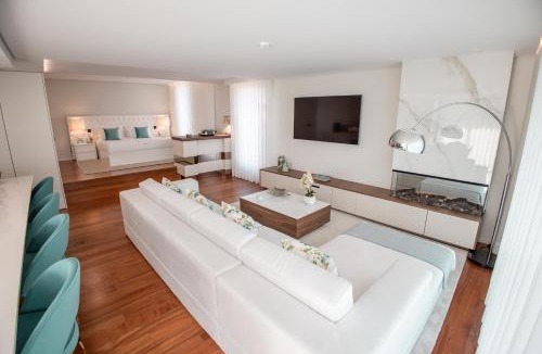 Caldelas Apartment | Valentina Residence by GuimaGold
