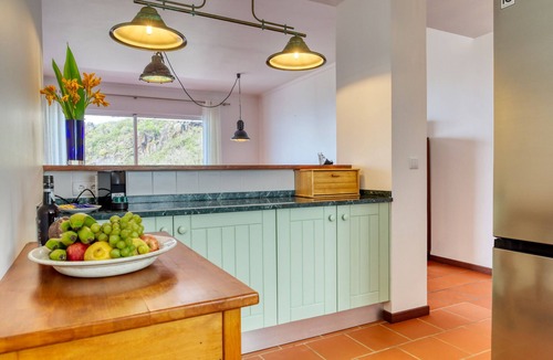 Canico Apartment | Verde Água Garajau, a Home in Madeira