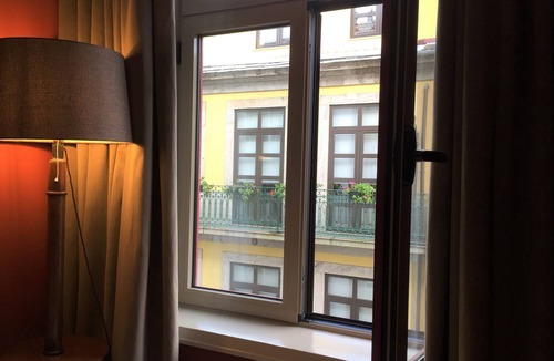 Bonfim Apartment | VICTORIA - ELEGANT AND SPACIOUS ART DECO APARTMENT