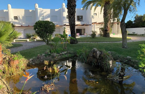 Lagoa House | Vila Gaivota - Alcatraz House (the bird)