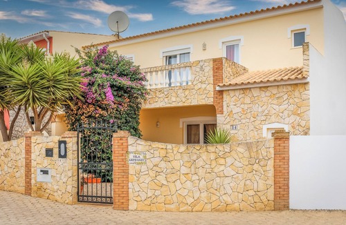 Luz Villa | Villa Arpeggio 3-Bed Private Pool Villa ·Fireplace · 5 Min to Praia da Luz Beach