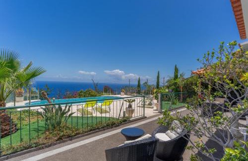 Gaula Villa | Villa Black Rock by Holiday Rental Madeira