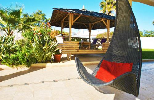 Montechoro Villa | Villa Buddha - Piscina e BBQ em Albufeira