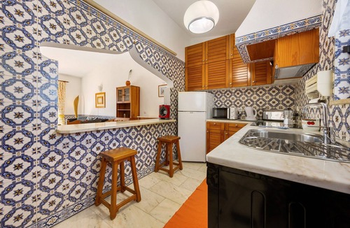 Atalaia Villa | Villa 'Casa 54' with Private Terrace and Wi-Fi