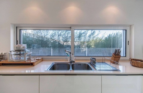 Troia Villa | Villa Comporta - Air-conditioned private villa with home office, heated pool & barbecue area