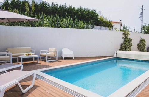 Salir do Porto Villa | Villa das Hortas: new, modern villa near beach & facilities @ Silver Coast