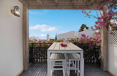 Vale do Lobo Villa | Villa 'Estrela Do Mar' with Sea View, Wi-Fi and Air Conditioning