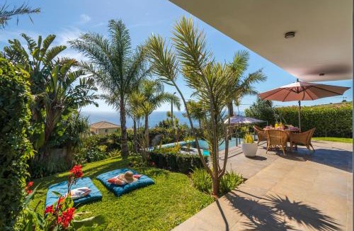 Estreito da Calheta Villa | Villa Hibiscus by An Island Apart