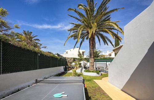 Mato Serrao Villa | Villa in coastal town of Carvoeiro, Algarve