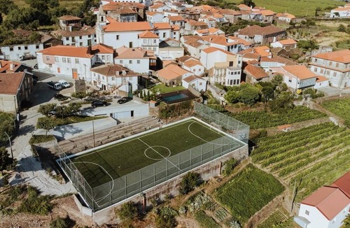 Provesende House | Villa in the Douro Region - pool, hot tub, and game room