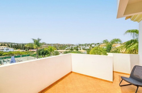 Albufeira Ski Chalet | Villa Isabella - FARM VILLAGE