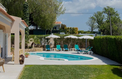 Boliqueime Villa | Villa Juliet - Recently renovated beach vacation villa with air conditioning and pool heating