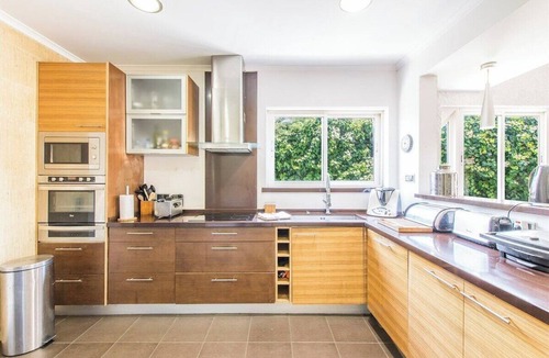 Cascais Villa | Villa Marina - Sunny beach and golf holiday home near top courses in Cascais