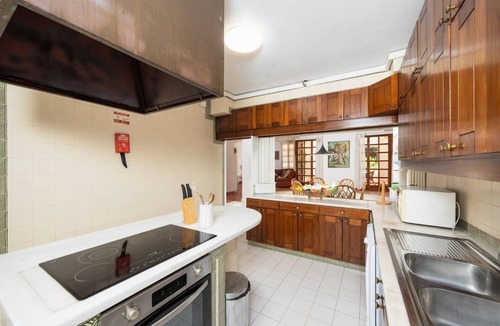 Quarteira Villa | Villa Mexico - Four Bedroom Villa, Sleeps 8